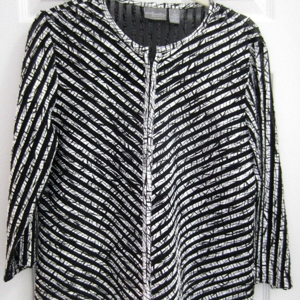 NWT.Chico's Travelers 2 Black & White Strip Mesh Zip Jacket